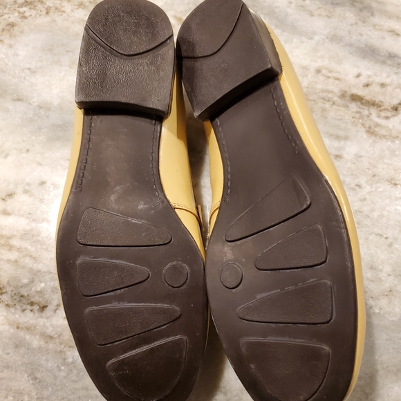 A.J. Valenci BUILT FOR COMFORT - Picture 4 of 5